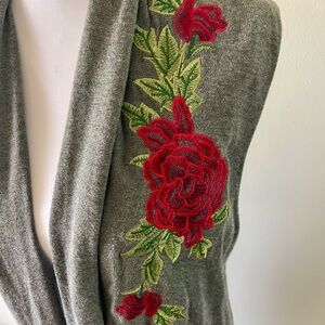 Chic Embroidered Red Roses Sleeveless Cardigan – 100% Rayon